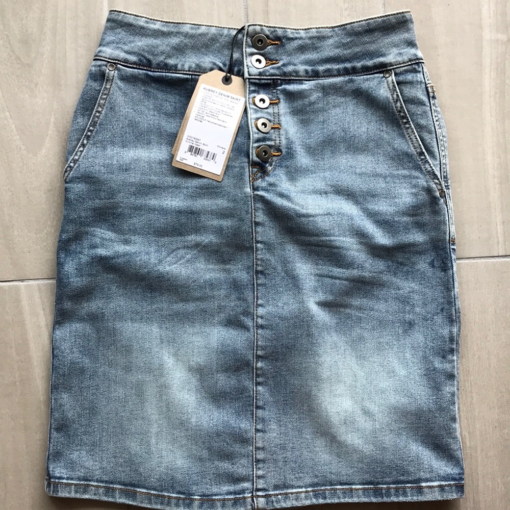 Stretch denim Prana skirt 2